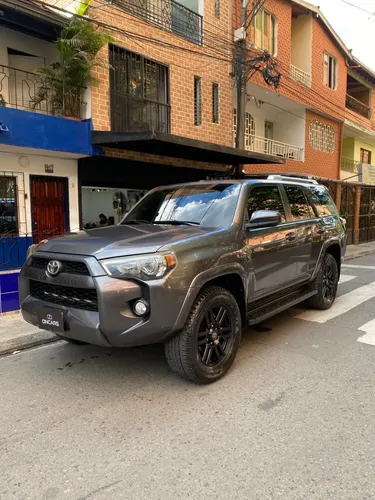 Toyota 4Runner 2015 - $149.000.000 | Rival