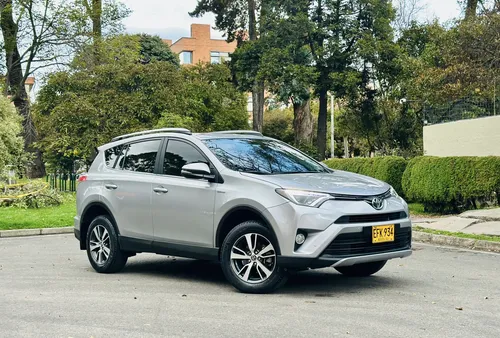 Toyota RAV4 2018 - $89.900.000 | Rival