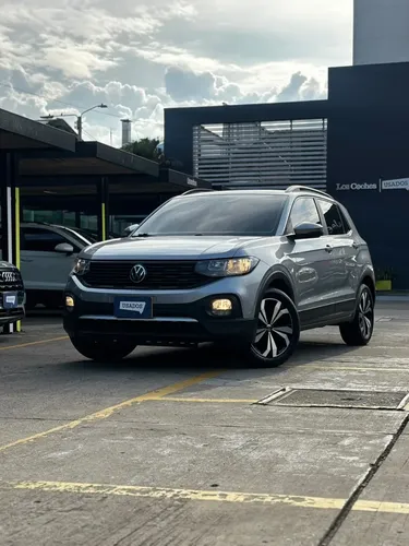 Volkswagen T-Cross 2024 - $75.000.000 | Rival
