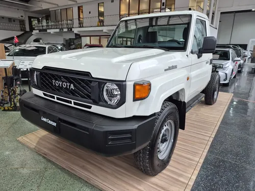 Toyota Land Cruiser 79 2026 - $259.700.000 | Rival