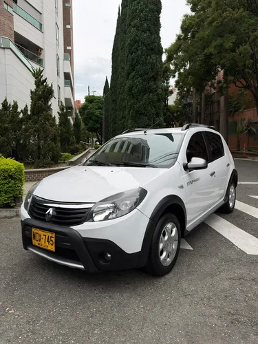 Renault Stepway 2011 - $32.800.000 | Rival