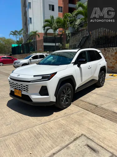 Toyota RAV4 2026 - $245.000.000 | Rival