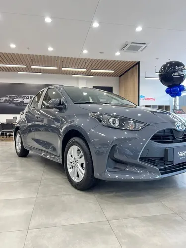 Toyota Yaris 2027 - $97.000.000 | Rival