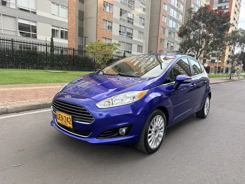 Ford Fiesta 2015 - $32.800.000 | Rival