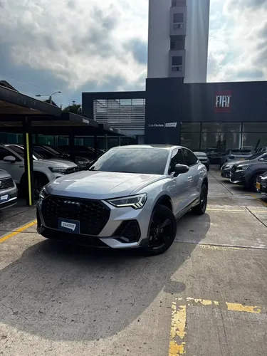 Audi Q3 2022 - $106.000.000 | Rival