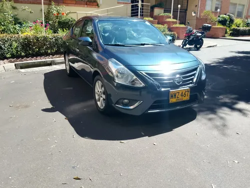 Nissan Versa 2015 - $39.800.000 | Rival