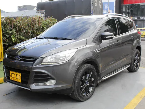 Ford Escape 2016 - $53.000.000 | Rival