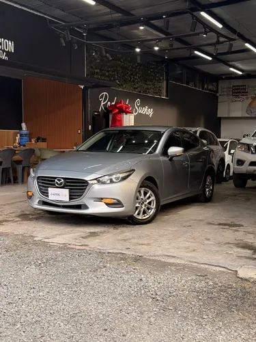 Mazda 3 2018 - $62.900.000 | Rival