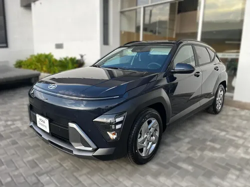 Hyundai KONA Gasolina Attraction 2027 - $99.990.000 | Rival