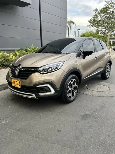 Renault Captur 2023 - $83.500.000 | Rival