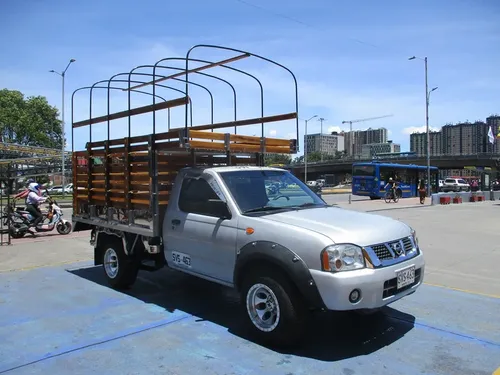 Nissan NP300 Frontier 2011 - $57.500.000 | Rival