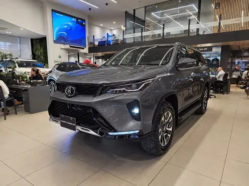 Toyota Fortuner 2027 - $326.900.000 | Rival