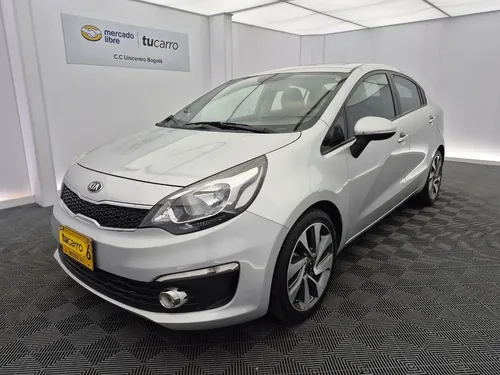 Kia Rio 2016 - $46.000.000 | Rival