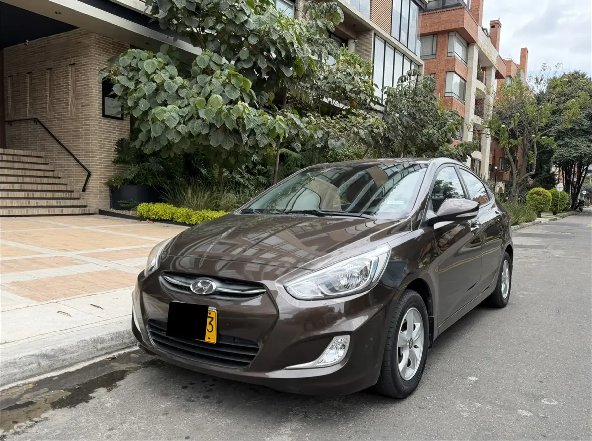 Hyundai Accent i25 2017 - $52.900.000 | Rival