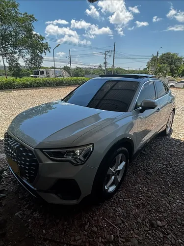 Audi Q3 Sportback 2023 - $140.000.000 | Rival