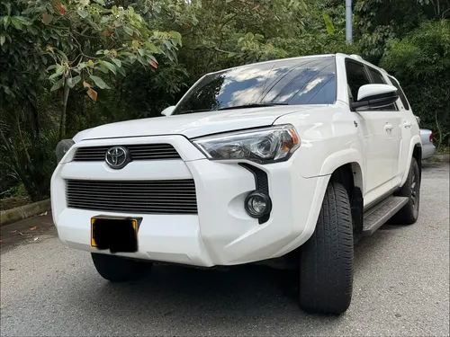 Toyota 4Runner 2018 - $174.900.000 | Rival