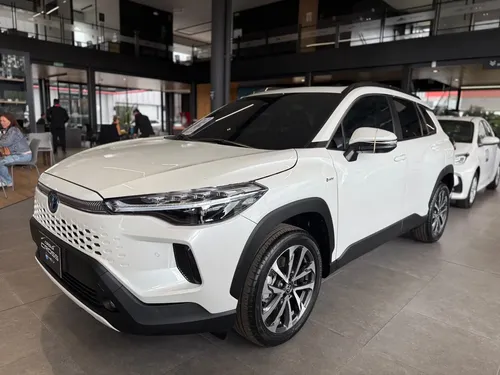 Toyota Corolla Cross 2027 - $156.900.000 | Rival