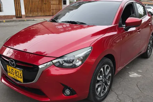 Mazda 2 2017 - $51.000.000 | Rival