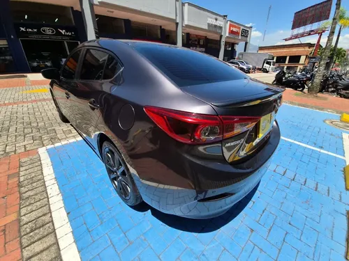 Mazda 3 2019 - $73.900.000 | Rival