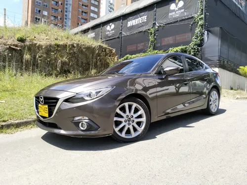 Mazda 3 2015 - $58.000.000 | Rival