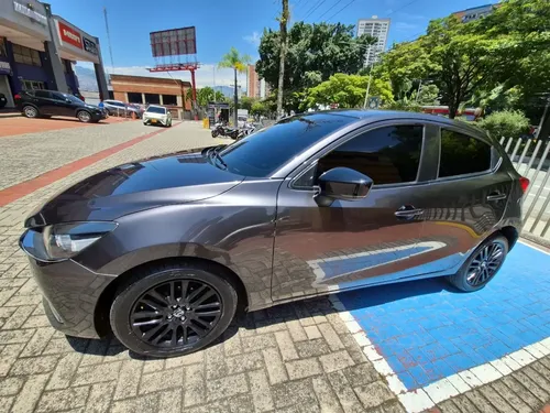 Mazda 2 2022 - $74.400.000 | Rival