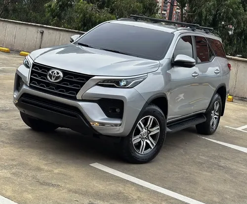 Toyota Fortuner 2024 - $238.800.000 | Rival