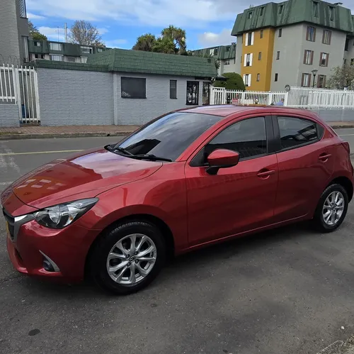 Mazda 2 2018 - $58.000.000 | Rival