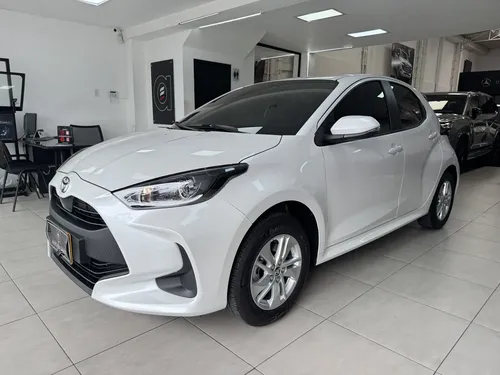 Toyota Yaris 2027 - $94.900.000 | Rival