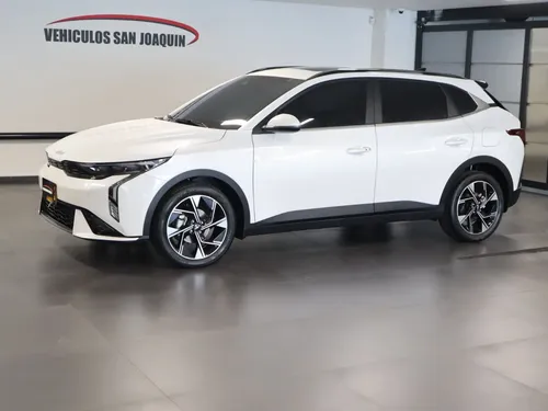 Kia K3 Cross 2027 - $89.800.000 | Rival