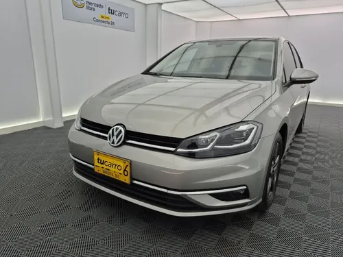 Volkswagen Golf 2018 - $64.000.000 | Rival