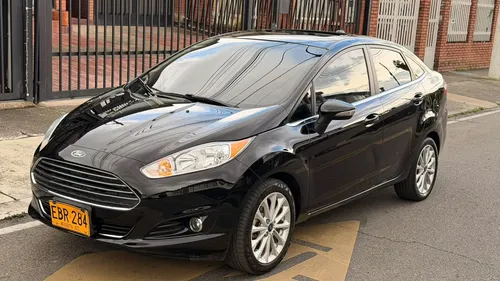 Ford Fiesta 2017 - $42.500.000 | Rival