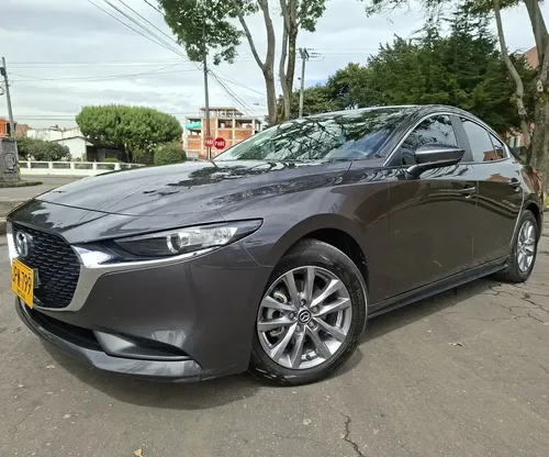 Mazda 3 2021 - $81.000.000 | Rival