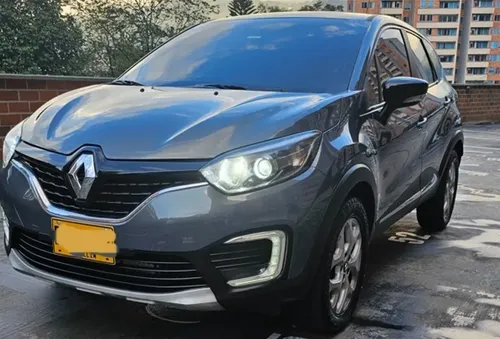 Renault Captur 2018 - $52.900.000 | Rival