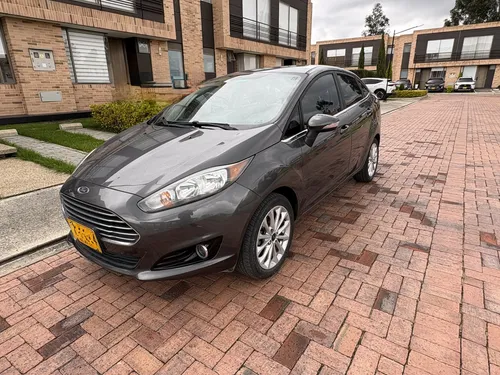 Ford Fiesta 2018 - $49.500.000 | Rival