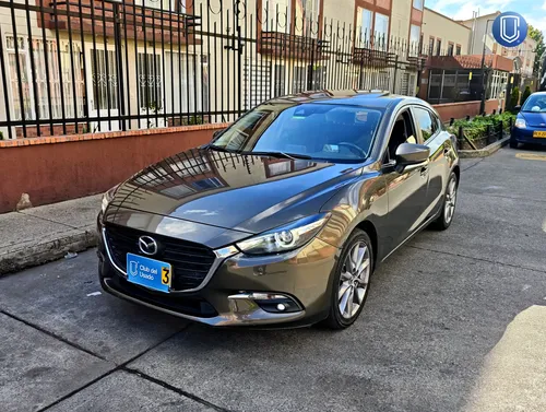 Mazda 3 2018 - $67.900.000 | Rival