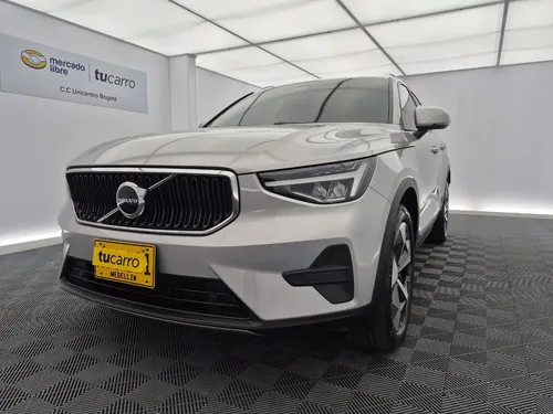 Volvo XC40 2023 - $142.000.000 | Rival