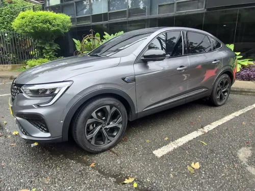 Renault Arkana E-Tech Hybrid 2025 - $109.900.000 | Rival