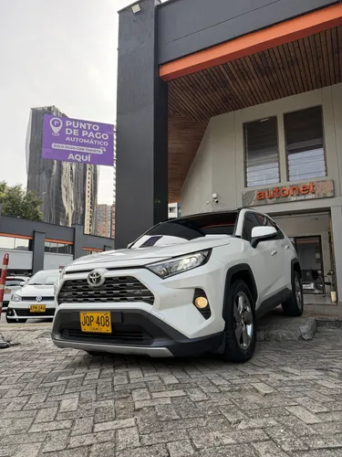 Toyota RAV4 2020 - $127.900.000 | Rival