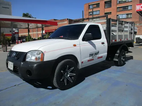Nissan NP300 Frontier 2012 - $51.000.000 | Rival