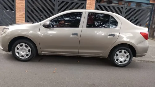 Renault Logan 2019 - $41.900.000 | Rival