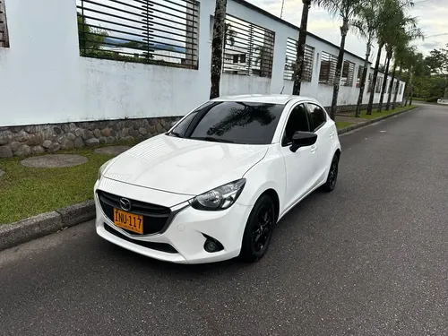 Mazda 2 Sport 2016 - $49.500.000 | Rival