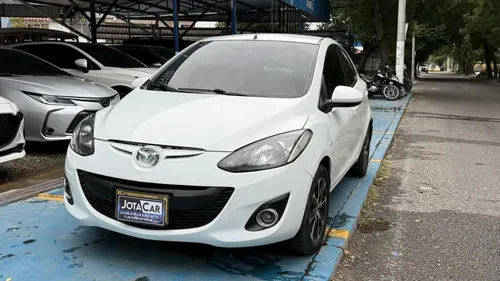 Mazda 2 2014 - $39.900.000 | Rival