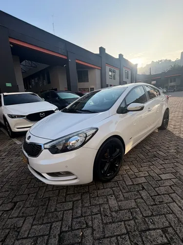 Kia CERATO PRO 2017 - $53.500.000 | Rival