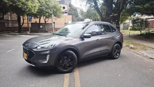 Ford Escape 2023 - $119.990.000 | Rival