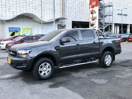 Ford Ranger 2023 - $150.000.000 | Rival