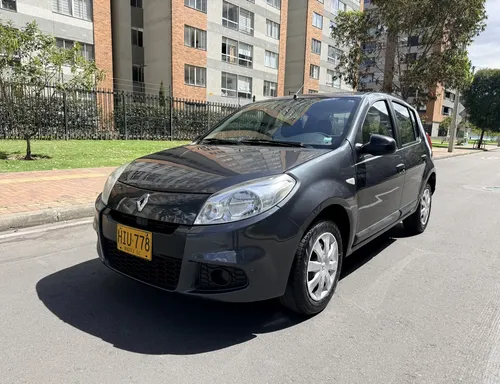 Renault Sandero 2014 - $32.000.000 | Rival