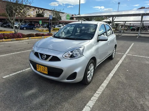 Nissan March 2016 - $39.400.000 | Rival