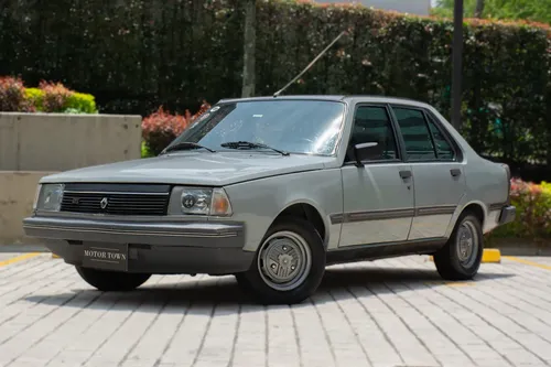 Renault R18 1983 - $21.900.000 | Rival
