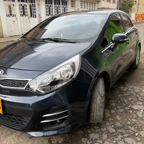 Kia Rio Spice R 2016 - $44.000.000 | Rival