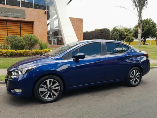 Nissan Versa 2024 - $68.900.000 | Rival